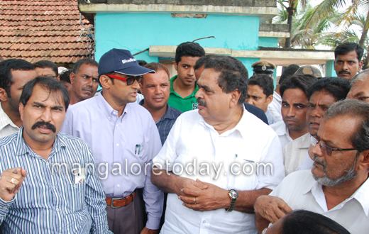 Ramanath Rai visits sea erosion-affected places in Ullal